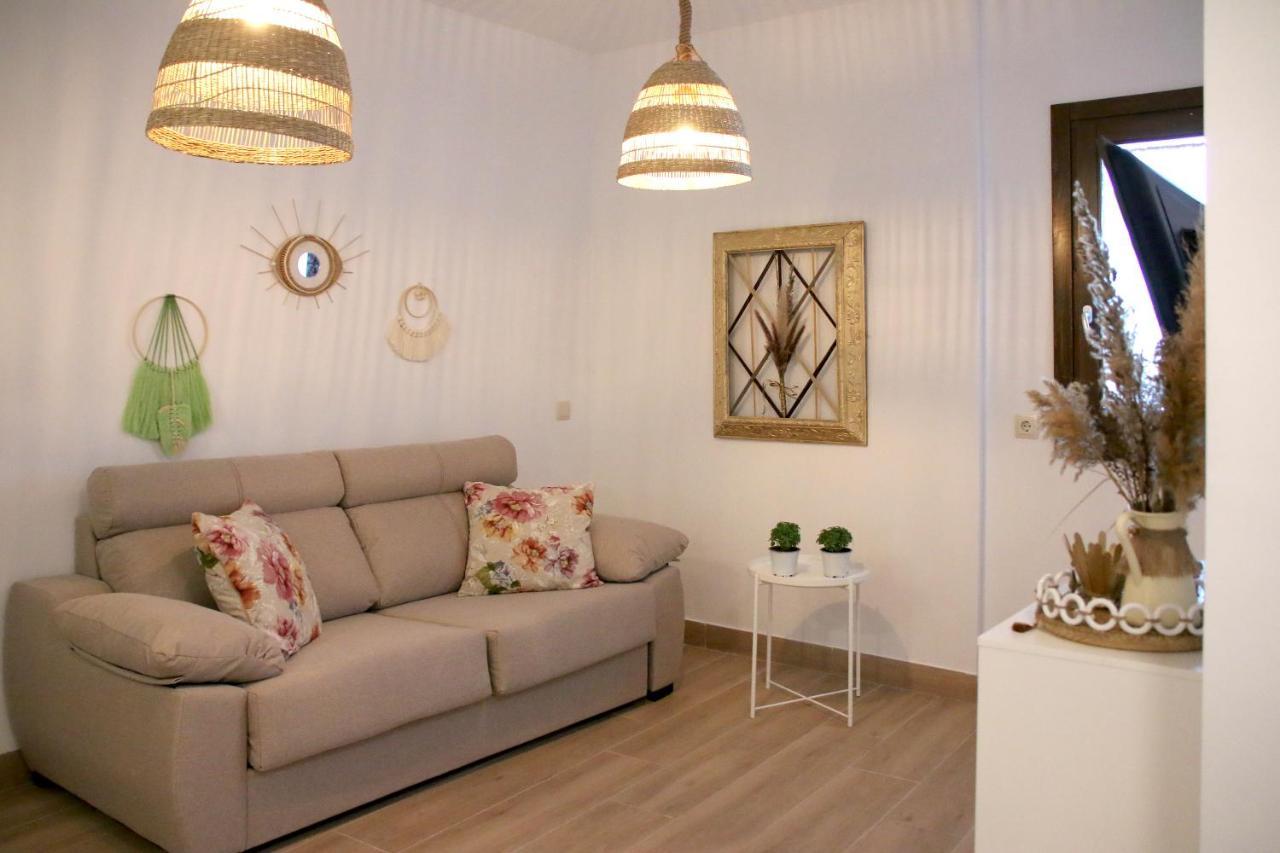 Apartamentos Turisticos La Estacion Úbeda Exteriör bild